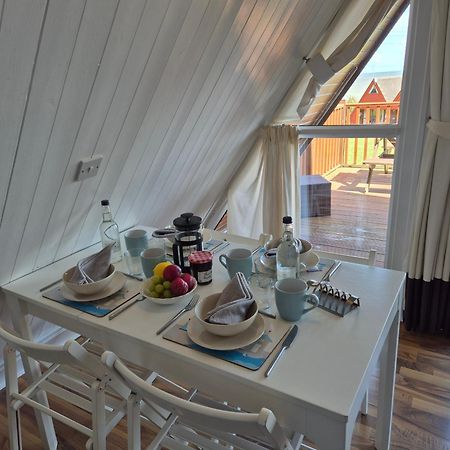 Wow! Amazing Sea Views At Coastal Chalet In Kingsdown Park With Pool No 40 Kingsdown (Deal) Exterior foto