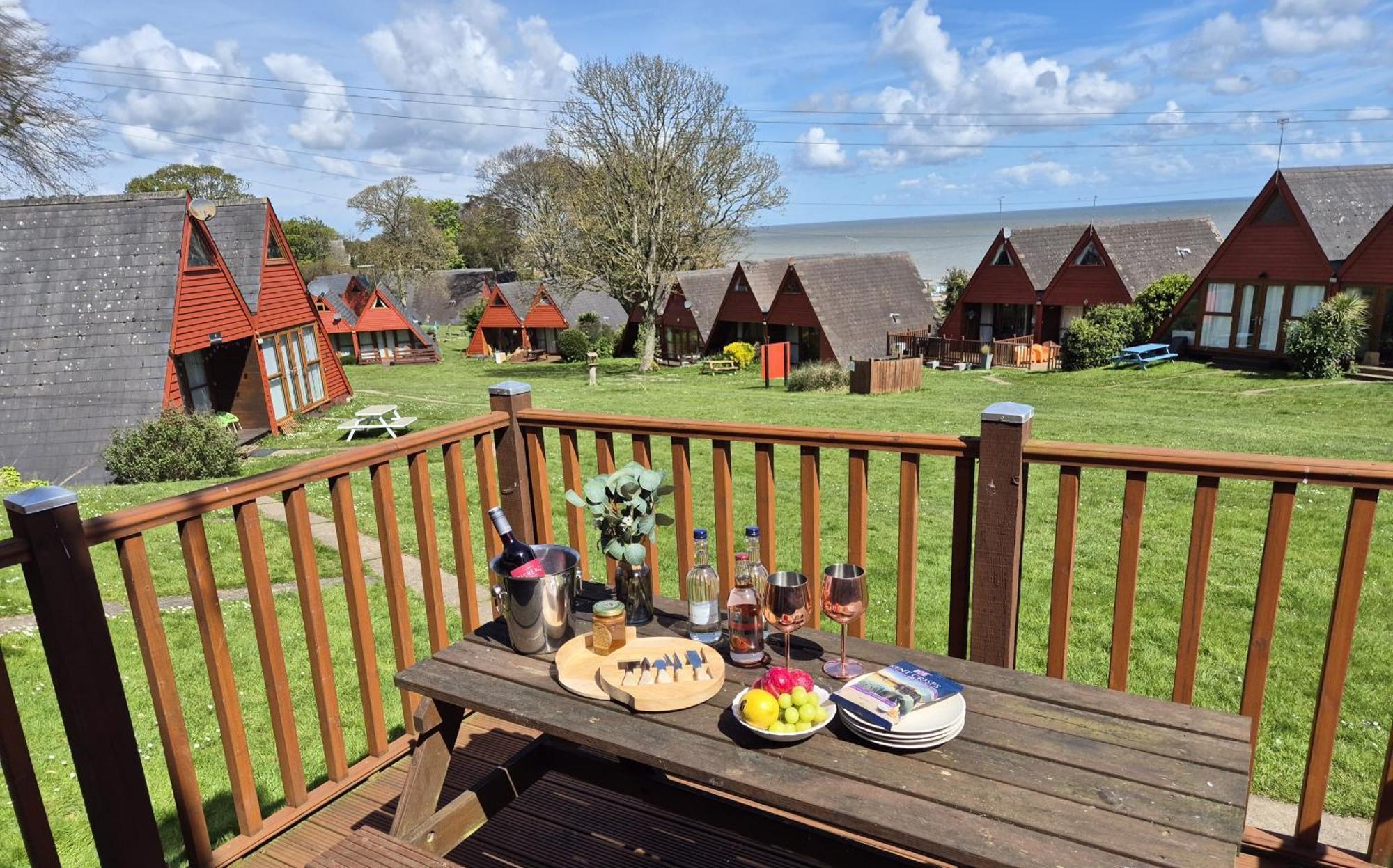 Wow! Amazing Sea Views At Coastal Chalet In Kingsdown Park With Pool No 40 Kingsdown (Deal) Exterior foto