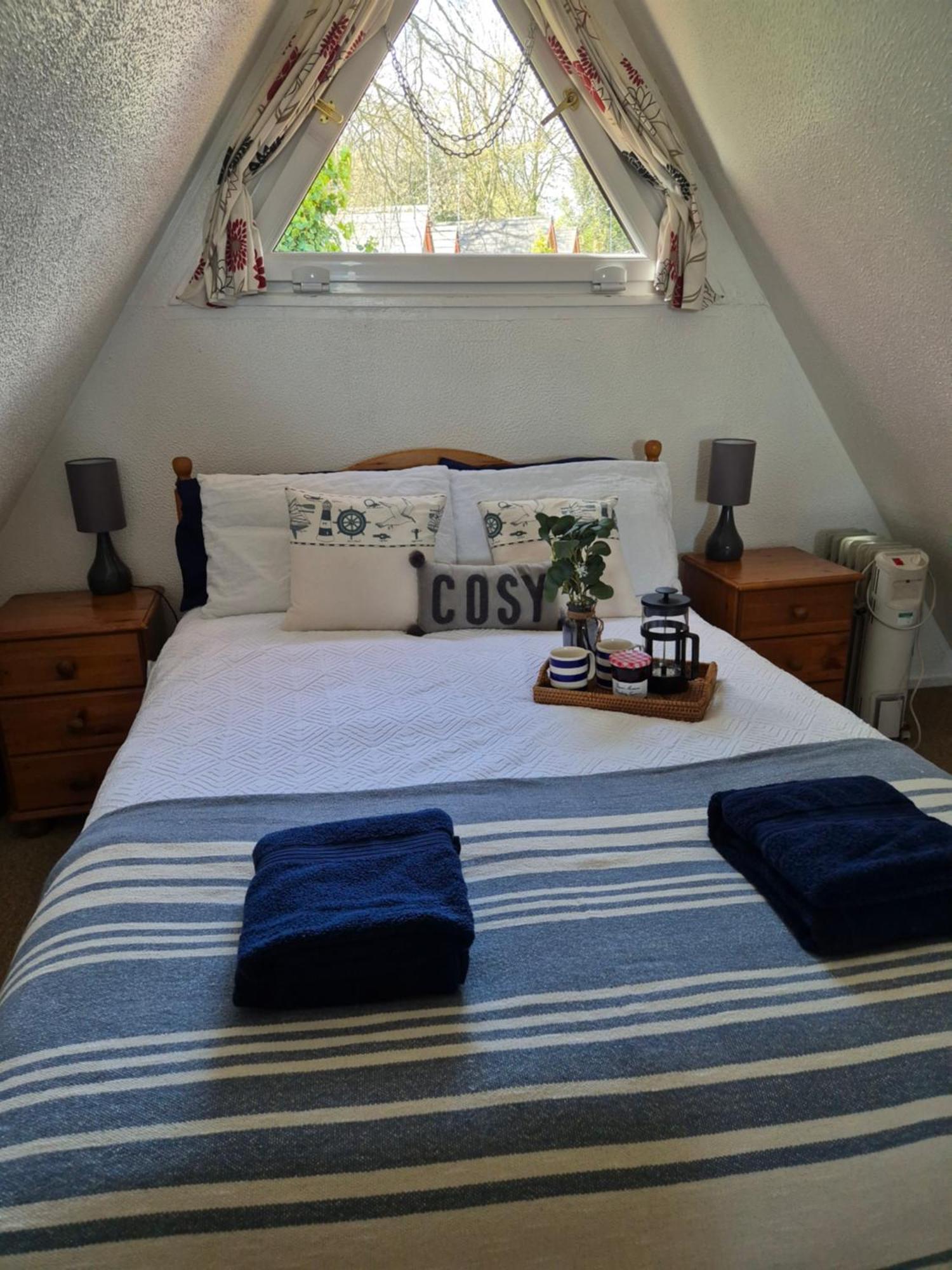 Wow! Amazing Sea Views At Coastal Chalet In Kingsdown Park With Pool No 40 Kingsdown (Deal) Exterior foto